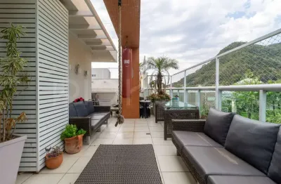 Apartamento cobertura duplex com 4 quartos, próxima à praia de itacoatiara, niterói/rj