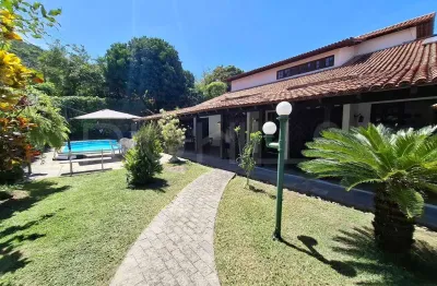 Casa em condomínio, com 4 quartos e 520m², à venda em itaipu, niterói/rj