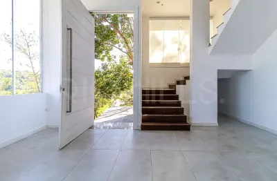 Casa de 4 quartos, com 436m² e em condomínio fechado, à venda em pendotiba, niterói/rj