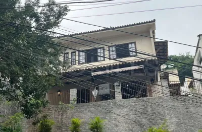 Casa à venda no bairro pe pequeno - niterói/rj (452)