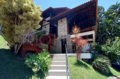 Casa duplex de 4 quartos, com 323m², à venda em serra grande, niterói/rj