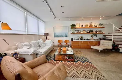 Apartamento cobertura triplex de 3 quartos, com 240m², à venda no ingá, niterói/rj