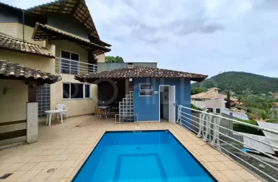Casa duplex de 4 quartos, com 303m², à venda em maria paula, niterói/rj
