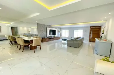 Casa duplex de alto padrão com 5 quartos e 274m², à venda em camboinhas, niterói/rj