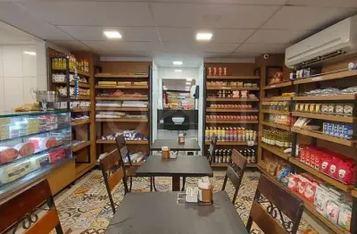 Ponto Comercial da Padaria Nova Oceânica, com 159m², à venda no Trevo de Piratininga, Niterói/RJ