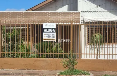 Casa com 4 quartos para alugar na Rua Maracaí, Castelo, Londrina