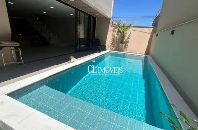 Casa /Sobrado Mobiliado com Piscina 226m², 03 suítes Porteira Fechada