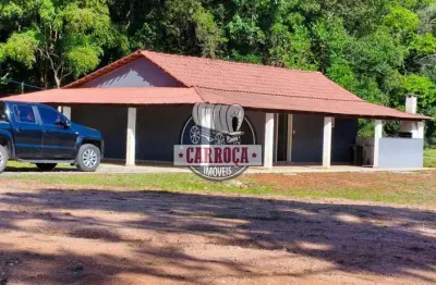 Chácara / sítio com 3 quartos para alugar na Rua Arthur Hasselmann, Fazenda Velha, Araucária por R$ 3.000