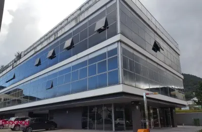 Sala comercial com 4 salas à venda na Rua Orlando Phillipi, 100, Saco Grande, Florianópolis