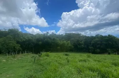 Terreno a venda no morro dos ventos em chapada dos guimarães com visual e cercado de mata