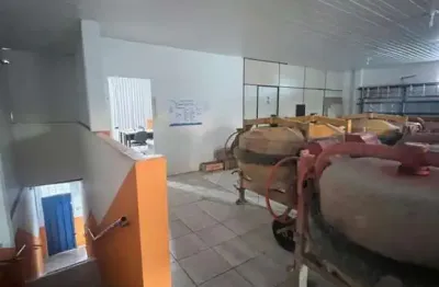 Excelente oportunidade: salão comercial na avenida joão gomes sobrinho em cuiabá-mt - 02 salas, 02 banheiros, 04 vagas de garagem!