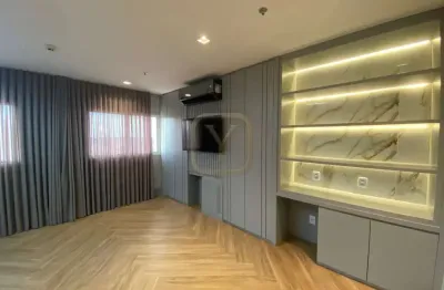 Sala comercial para locação na Cidade Alta: 01 sala, 27,00 m² de área. Avenida Miguel Sutil , repleta de armários , ar condicionado, TV