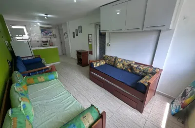 Kitnete ampla mobiliada com garagem no bairro campo da aviação