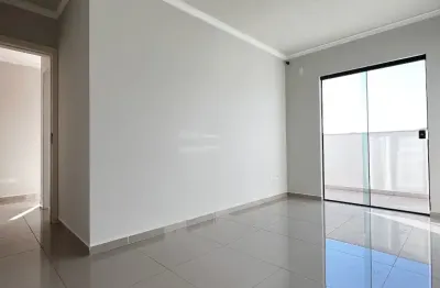 Apto 2 quartos com sacada, varanda com churrasqueira e 1 vaga no santa regina