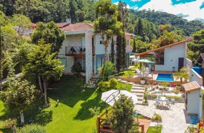 Casa à venda, 550 m² por r$ 2.450.000,00 - golfe - teresópolis/rj