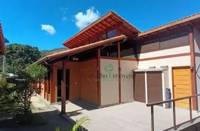 Casa com 3 dormitórios à venda, 150 m² por r$ 1.500.000,00 - albuquerque - teresópolis/rj