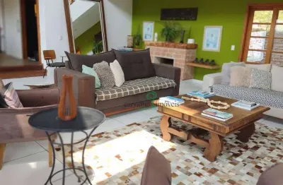 Casa com 4 dormitórios à venda, 424 m² por r$ 1.550.000,00 - albuquerque - teresópolis/rj