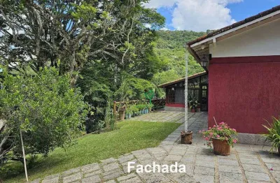 Casa com 4 dormitórios à venda, 370 m² por R$ 1.590.000,00 - Albuquerque - Teresópolis/RJ