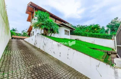 Casa com 3 dormitórios à venda, 321 m² por r$ 1.120.000,00 - água verde - blumenau/sc
