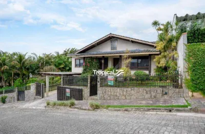 Casa com 3 dormitórios à venda, 191 m² por R$ 1.050.000,00 - Velha - Blumenau/SC