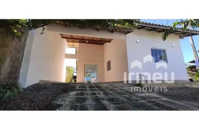 Casa com 3 quartos para alugar na Auta De Aguiar, 589, Porto Grande, Araquari