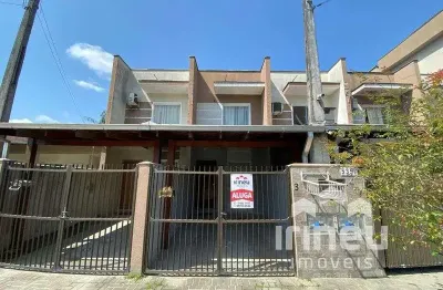 Casa com 2 quartos para alugar na Rua Normândia, 5357, Santa Catarina, Joinville