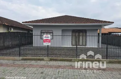 Casa com 2 quartos para alugar na Paulo Gracindo, 99, Aventureiro, Joinville
