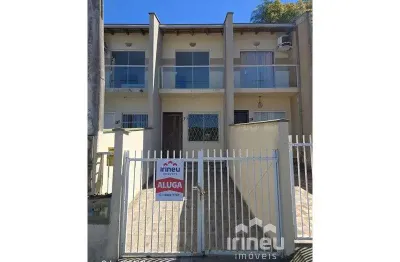 Casa com 2 quartos para alugar na Rua Américo Vespúcio, 620, Nova Brasília, Joinville