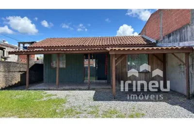 Casa com 3 quartos para alugar na Rua Heinz Krelling, 218, Centro, Araquari