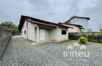 Casa com 2 quartos para alugar na Antonio Michels, 766, Jardim Paraíso, Joinville