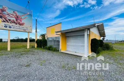 Sala comercial com 3 salas e 12 vagas de estacionamento em araquari!