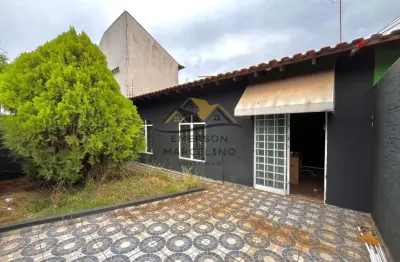 Alugo casa comercial ou residencial com terreno único em avenida