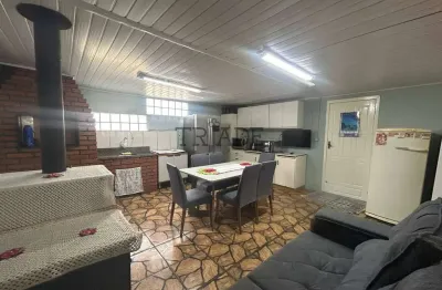 Casa com 4 quartos à venda no Santa Catarina, Caxias do Sul 