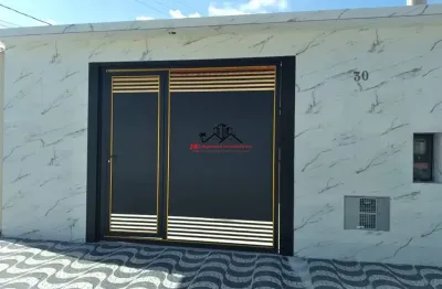 Casa nova á venda no balneário plataforma - r$ 429.900 mil - com piscina e churrasqueira á 300mts da praia