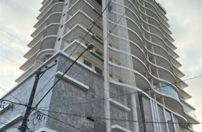 582mil entrada e saldo direto - 150 metros do mar - alto padrão - 3 suítes - vila guilhermina pronto para morar