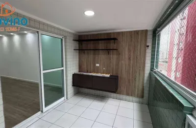 Apartamento semi mobiliado há 200 metros mar do canto do forte sacada sala dois ambientes elevador.