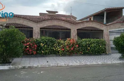 Belissíma casa térrea, isolada, 2 dorms com edicula e amplo quintal