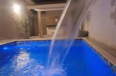 1739milhao Espetacular casa isolada alto padrão 300 m da praia do Caiçara.