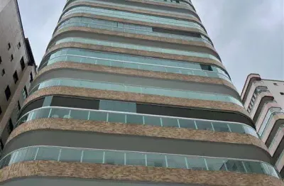 Apartamento amplo 3 suites frente rua sol da manha, sacada gigante, 3 suites, 150 metros da praia, lazer completo. 500mil entrada e saldo direto.