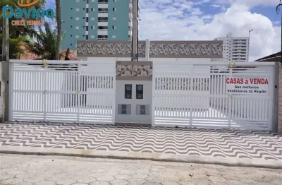 Linda casa novinha, fino acabamento na quadra da praia, 2 dorms. aceita financiamento bancário, minha casa minha vida