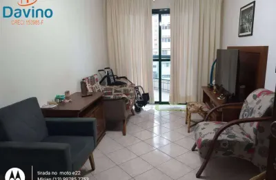 Apartamento de 01 dormitório, com sacada, planejados, à 100 metros da praia, piscina, salão de jogos, salão de festas.oportunidade!
