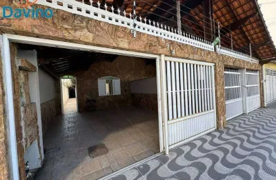 699mil - linda casa na praia da vila guilhermina - térrea -  com 3 dormitórios, quintal com churrasqueira