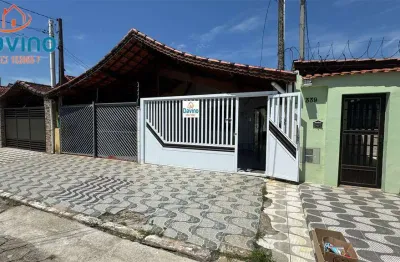 420mil - casa geminada próximo a praia do maracanã - 2 dormitórios sendo 1 suíte churrasqueira