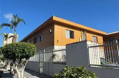 190mil kitnet porteira fechada próxima a praia da vila caiçara