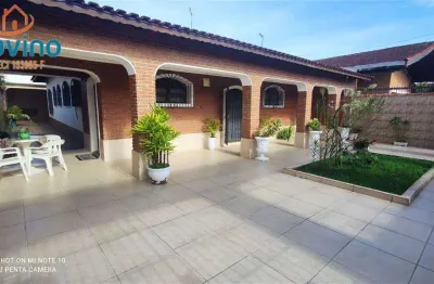 Casa com edícula há 350 metros da praia do flórida - churrasqueira 3 quartos e edícula nos fundos.