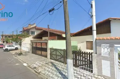 Casa geminada zona 2 - 2 quartos - garagem - 600 metros da praia do jardim real.