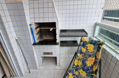 Apartamento em predio frente mar  sacada com churrasqueira piscina e lazer  pé na areia