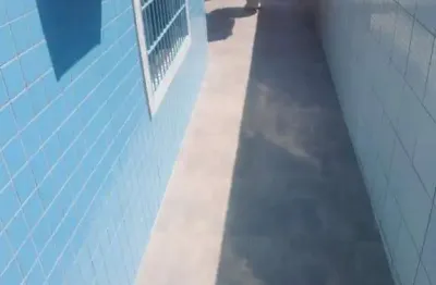 Casa com piscina e espaço gourmet e edícula nos fundos