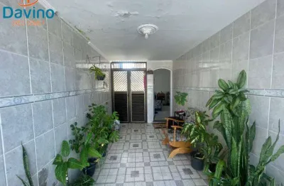 Casa geminada térrea 02 quartos 1 suíte 03 vagas de garagem, 200 metros do mar