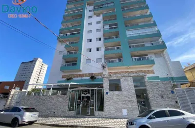 Apartamento mobiliado com sacada gourmet a 170m da praia – 2 dormitórios (1 suíte) e vaga de garagem!